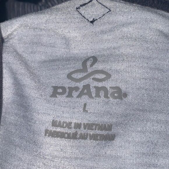 ✨ Prana
Andie Yoga Tank Top✨ - Picture 3 of 7